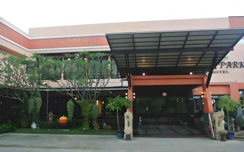 City Park Hotel Phatthalung Exterior foto